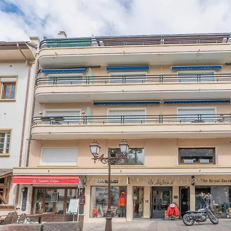 Apartamento 3 Pieces En Plein Centre De Avec Terrasse, 2 Et Toutes Commodites - Fr-1-453-268
